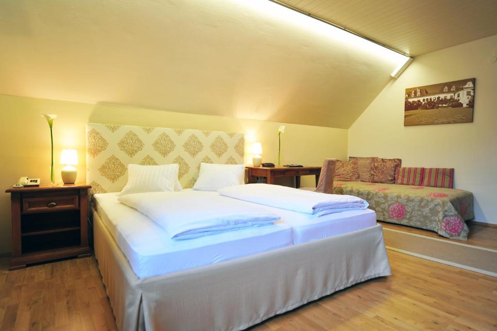 Renaissancehotel Raffelsberger Hof B&B Weißenkirchen in der Wachau Zimmer foto